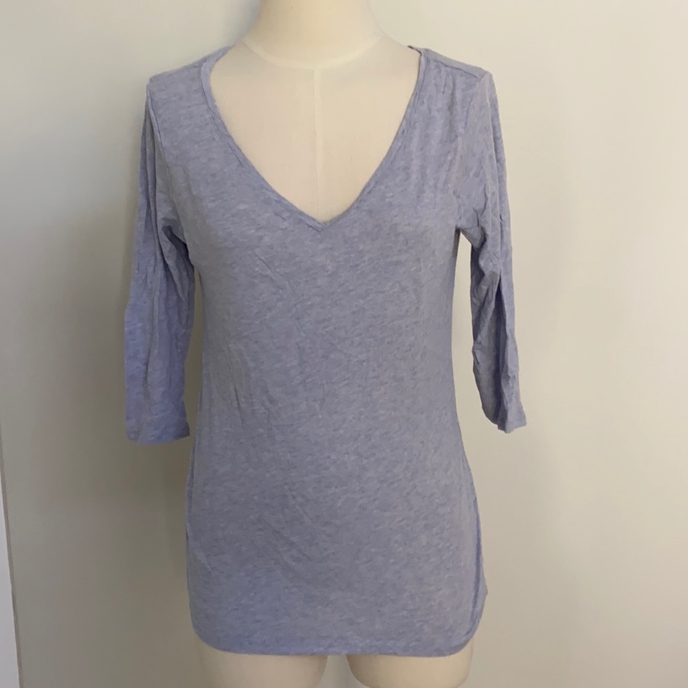 Gap 3/4 sleeve baby blue heathered tee